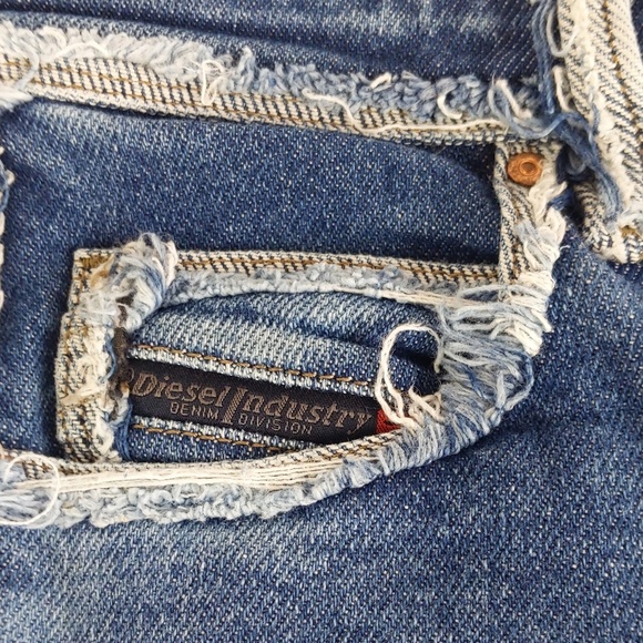 Diesel Skinny Cropped Raw Hem Jeans SZ 28 - Picture 12 of 16